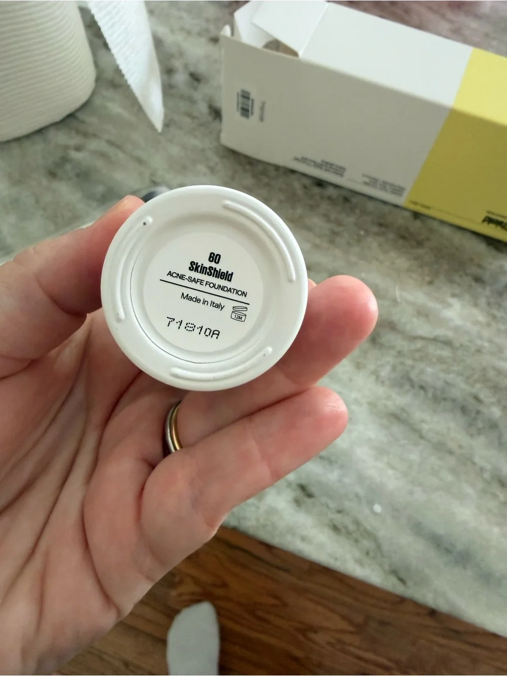 Acne-Safe Foundation – Yellow & White Packaging